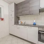 Jopa Apartment *