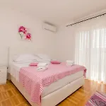 Jopa Apartment *