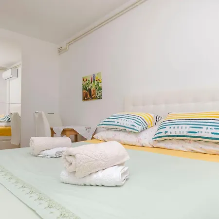 Jopa Apartment *