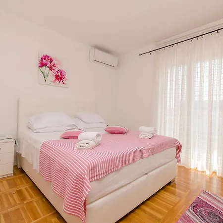 Jopa Apartament *